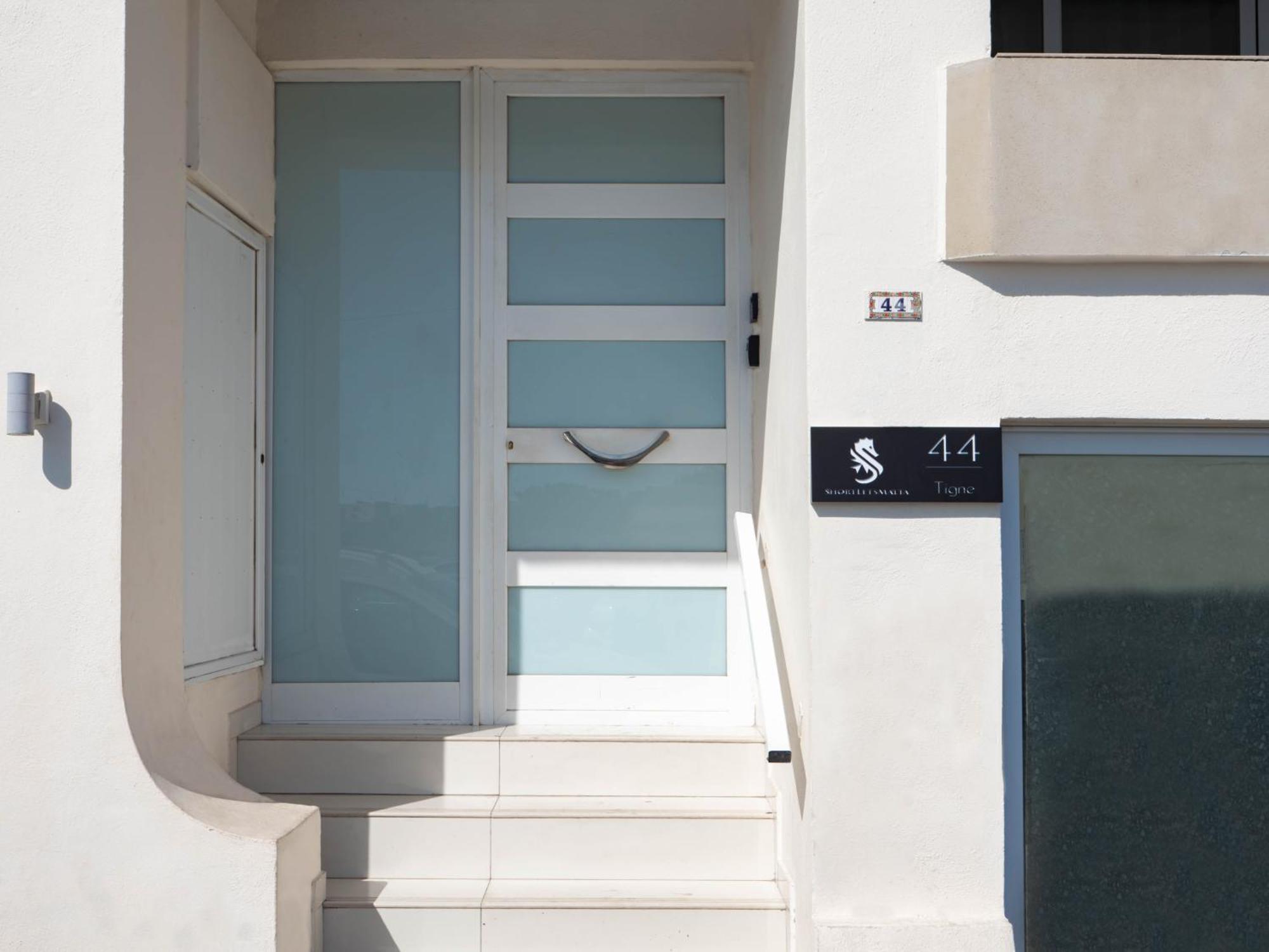 Exceptional Tigne Seafront Apartments By Shortletsmalta Sliema Dış mekan fotoğraf